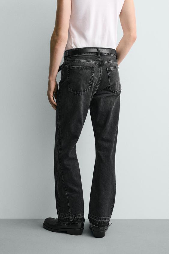 RIPPED FLARE FIT JEANS