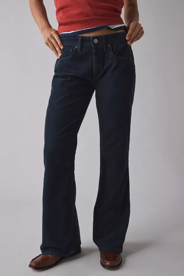 BDG Teo Relaxed Low-Rise Bootcut Corduroy Pant