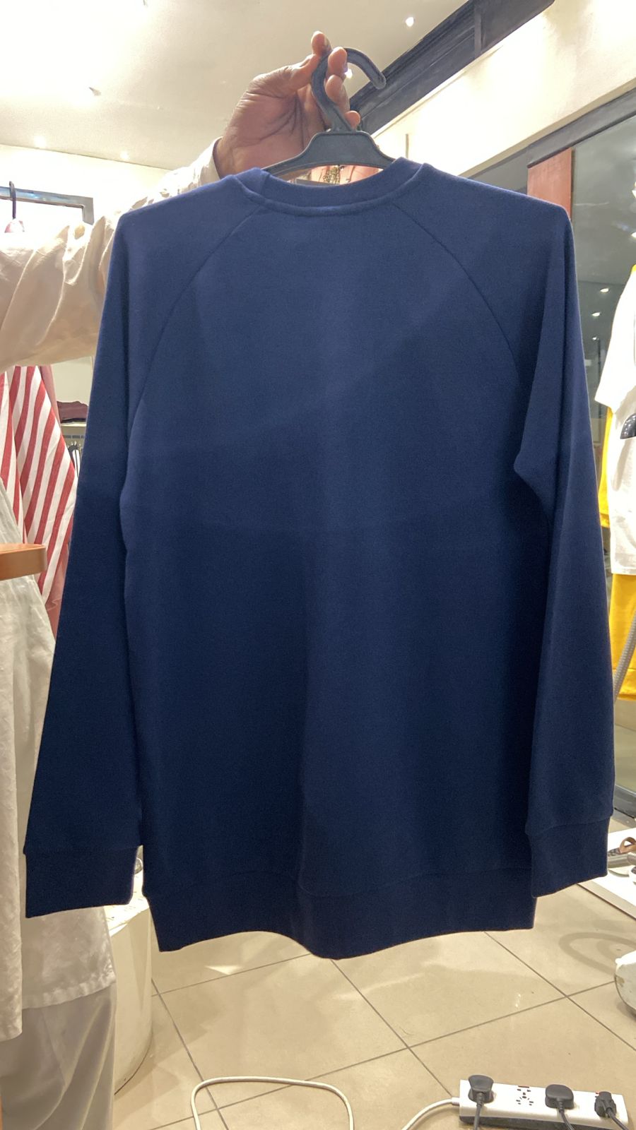 ADIDAS BASIC LOGO SWEATSHIRT