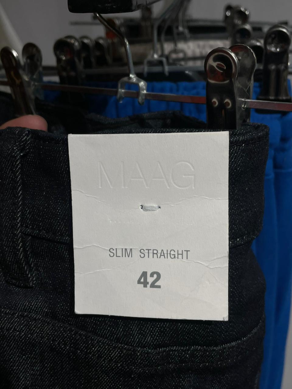 MAAG (STRAIGHT FIT)