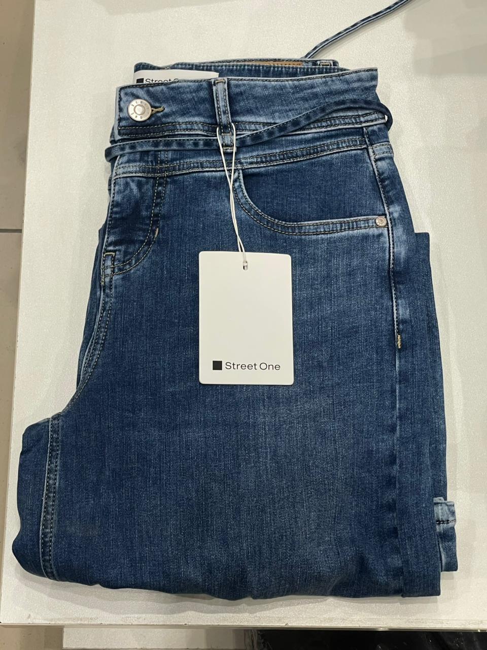 STREET ONE ( LOOSE FIT FEMALE)