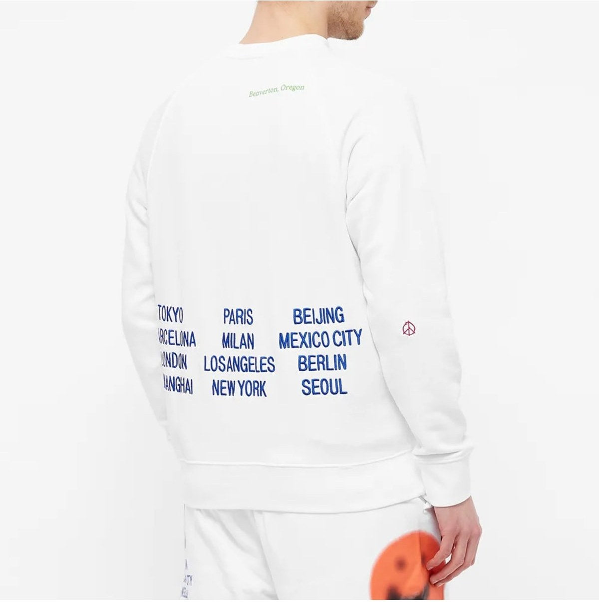 Buy Nike Men's White Sweater DN4407