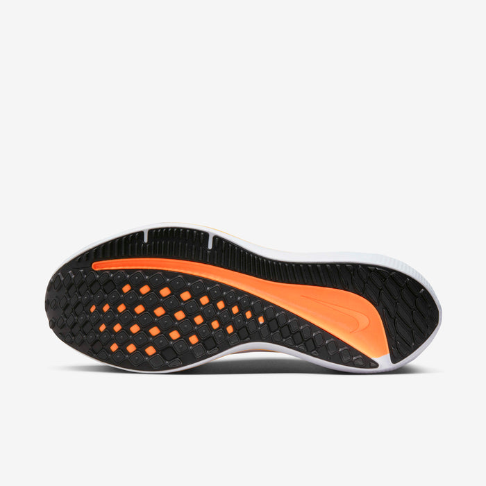 Nike Winflo 10 (PRE OWNED)