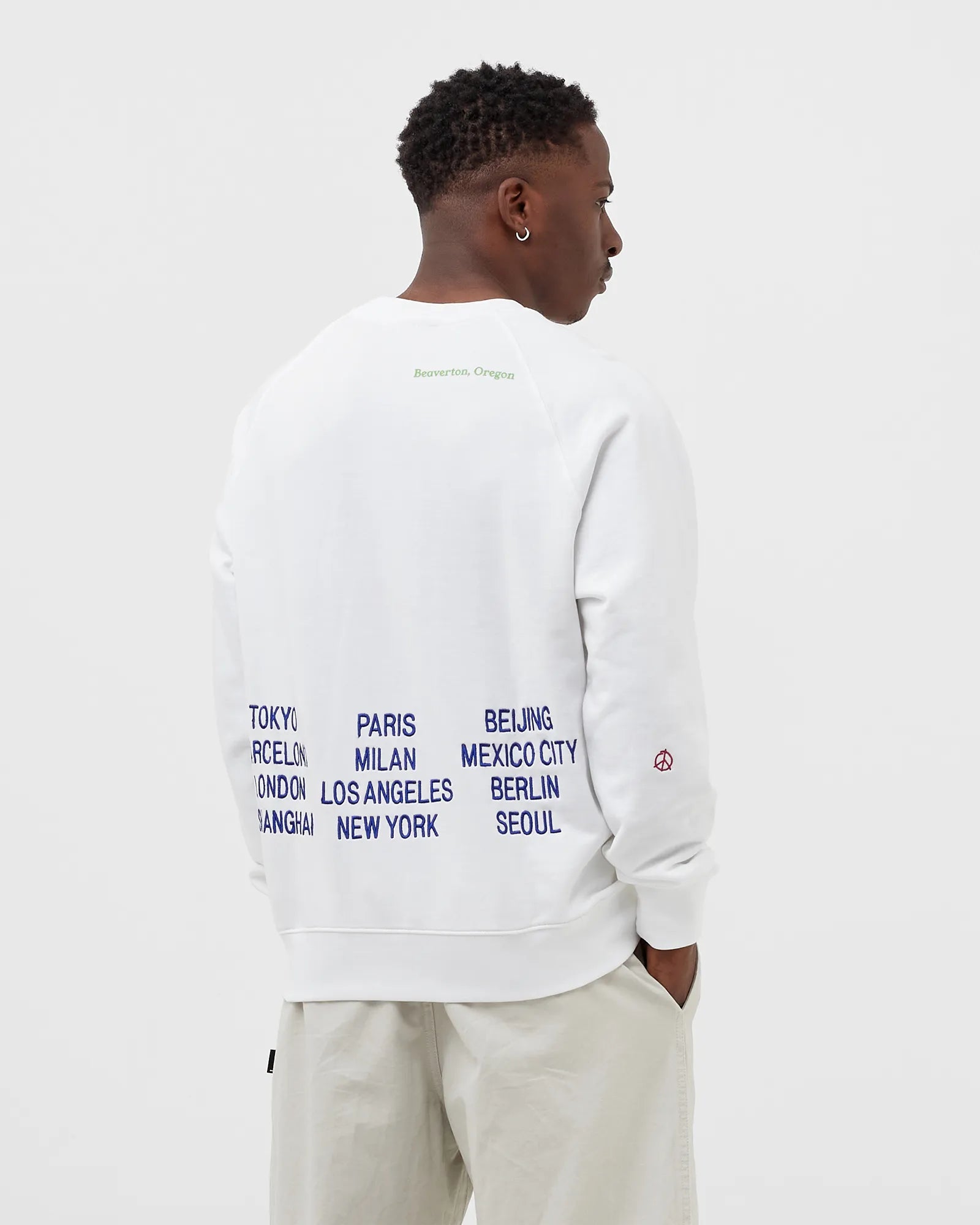 NikeWORLD TOUR Crew SWEATSHIRT