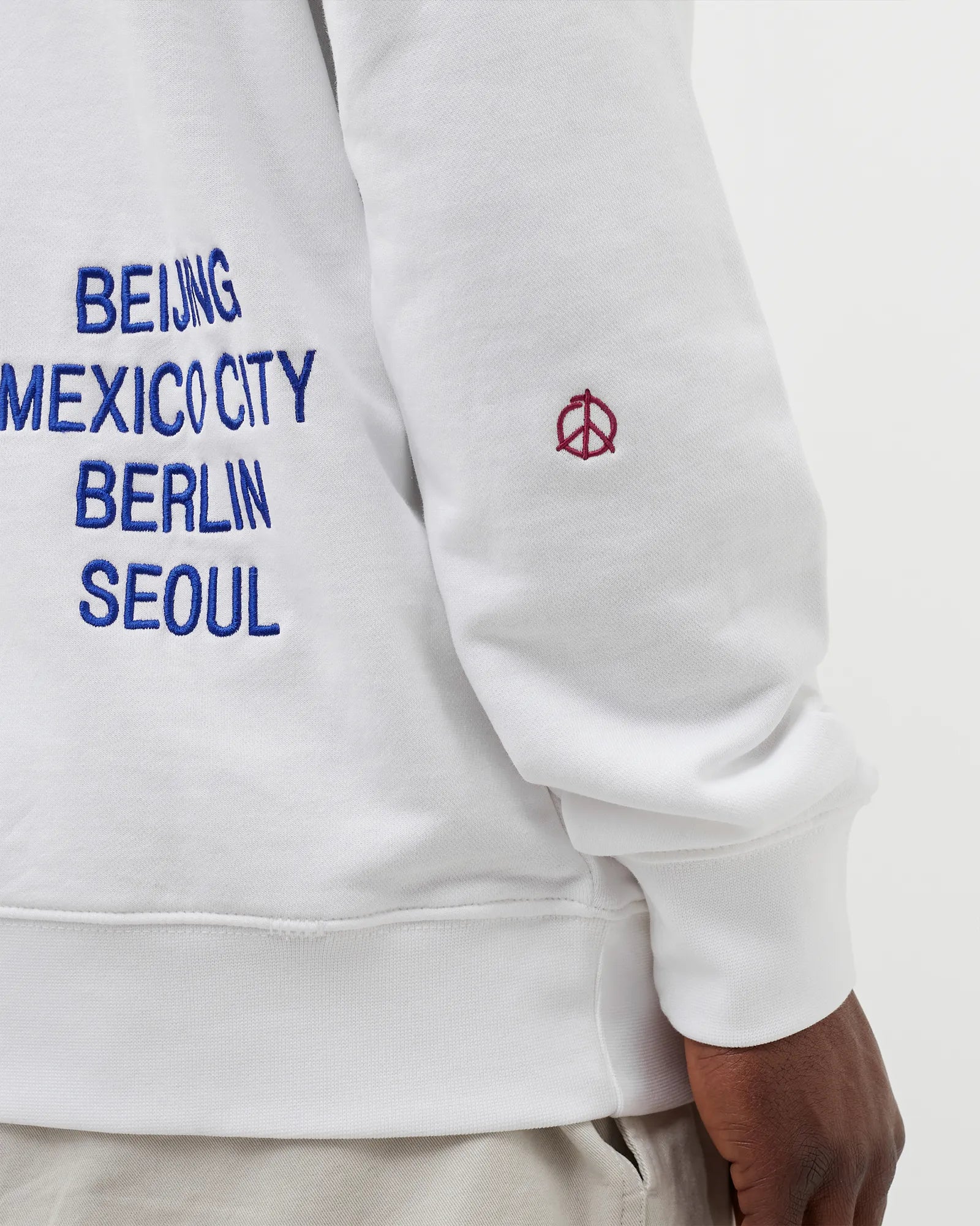 NikeWORLD TOUR Crew SWEATSHIRT