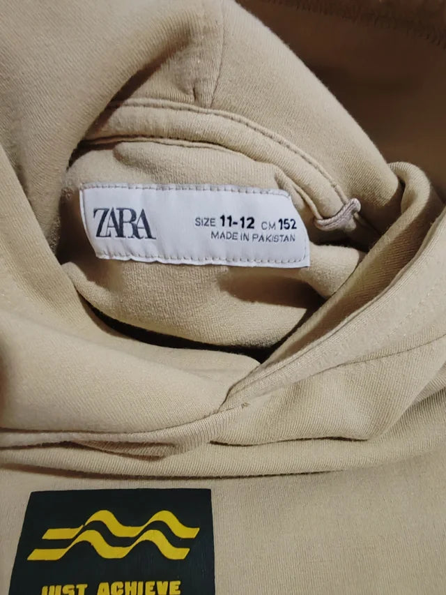 Zara boys' beige sweatshirt