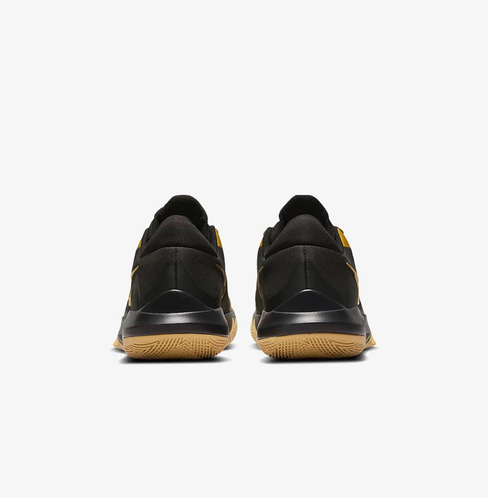 Nike Precision 6